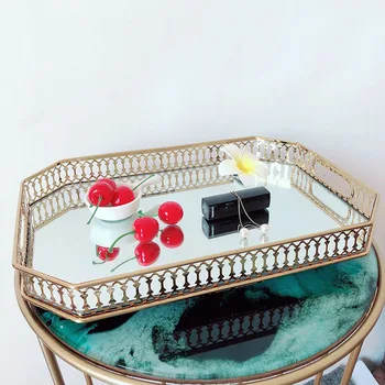 Европейският светъл луксозен стъклен огледален тава, кухненска метална тава за съхранение, хол, чаша за вода, украса за чаено табла, табла за десерт и плодове
