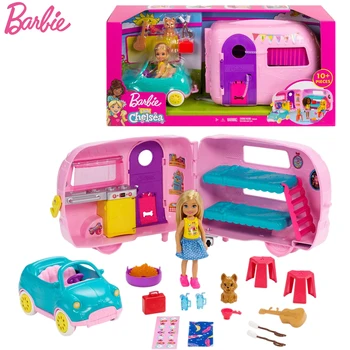 Игри набор от кукли Барби Chelsea Camper Playset с Малките Автомобилни Аксесоари, трансформиращ растежен Къмпинг Супер Приключенски Играчки Кукли, Детски подарък FXG90
