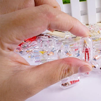 10 бр. мини-прозрачна обвивка на капсулата, пластмасов контейнер за таблетки, цветен капсула за хапчета, разделители за лице, фигурки, стоп-моушън машина