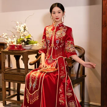 Покажи тънката рокля на булката новите китайски сватбена рокля в ретро стил с корона на Финикс Xiapei Женско шоу-кимоно за ориенталски костюм